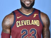 Kaiyun-詹姆斯连续五场比赛得分超过败北，公牛挑战极限！的简单介绍