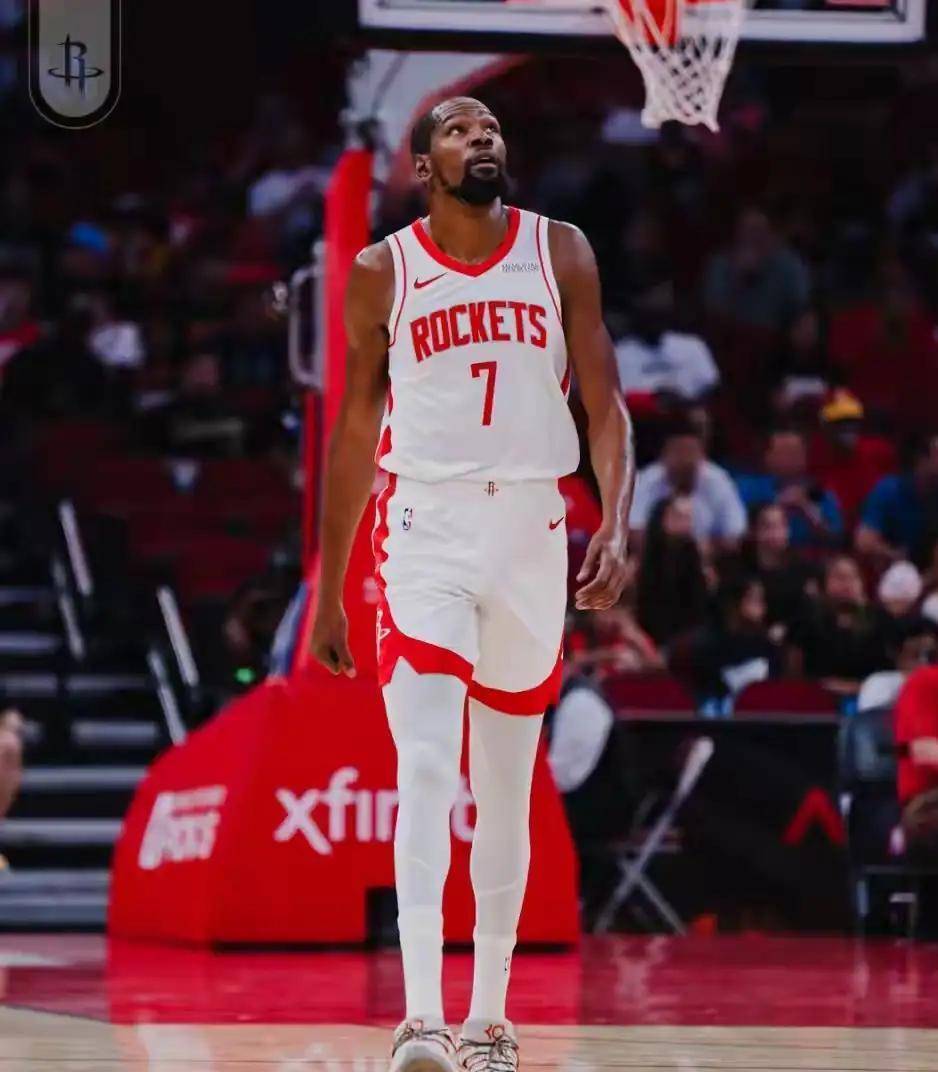 内马尔焦点对战，杜兰特与60激战塞尔维亚队分钟，重要助攻胜负难料！观众掌声雷动(今日内马尔引领巴黎圣日耳曼再创辉煌)